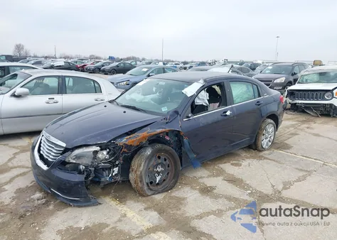 2014 Chrysler 200 Lx z USA, uszkodzony, nr VIN 1C3CCBAB1EN206667